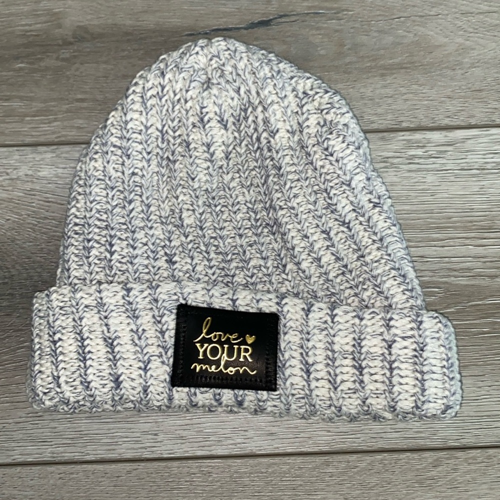 Love Your Melon womens beanie